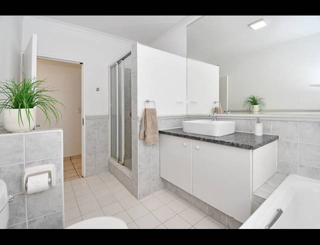 2 BEDROOM APARTMENT FOR SALE IN KELLAND